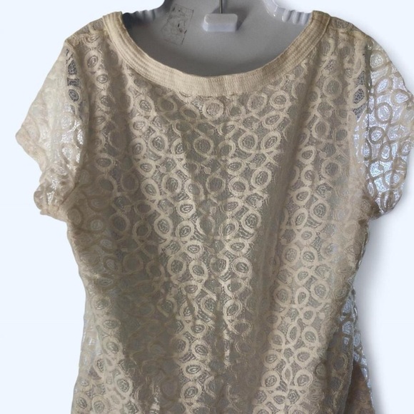 Isaac Mizarhi Elegant Cream Lace Top M - Picture 2 of 3